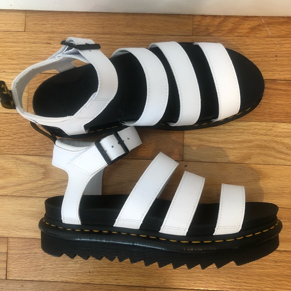 Dr Martens Blair sandal size US 10 women’s white